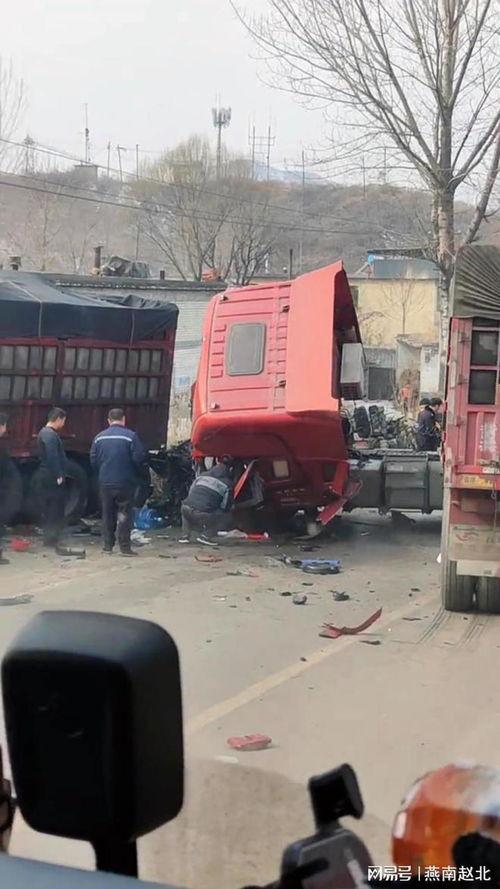 大货车视频车祸,大货车车祸现场直击