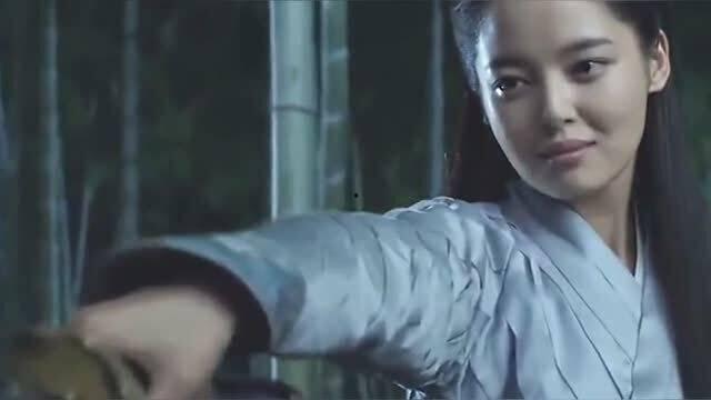 一刀砍断猪头视频,惊心动魄的瞬间！